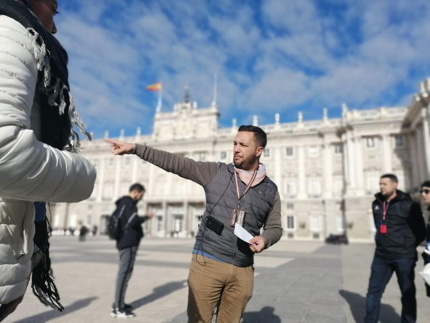Madrid: Private Walking tour 2,5 hours or 5 hours - Key things you’ll notice right away