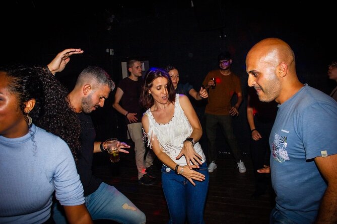 Madrid Pub Crawl with VIP Club Entrance - Group size up to 100: what that means for your experience