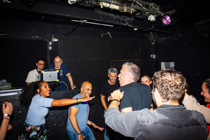 Madrid Pub Crawl with VIP Club Entrance - Your VIP entrance, snacks, and shots: what $12.02 buys