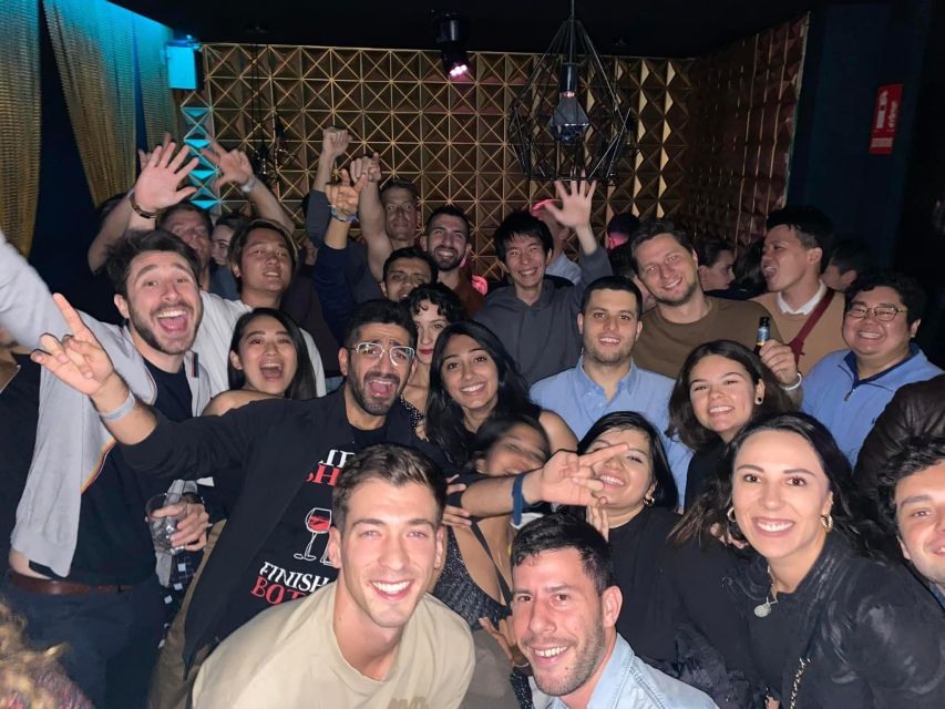 Madrid: PUBCRAWL Ruta de Bares y Fiesta por Madrid - Planet Club: where the tempo shifts toward the dance floor