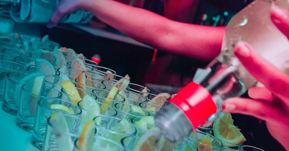 Madrid: PUBCRAWL Ruta de Bares y Fiesta por Madrid - Price and value: is $17 actually a good deal?