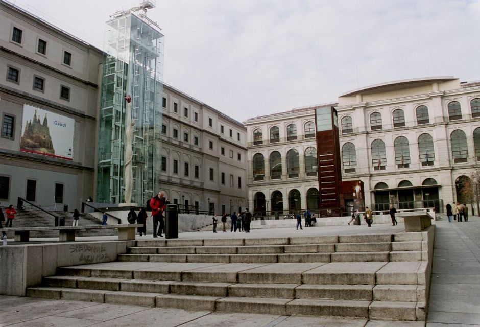 Madrid: Reina Sofía Museum Guided Tour - Picasso’s Guernica: the anti-war story you can actually track