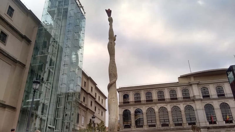 Madrid: Reina Sofía Museum Guided Tour, Small Group - Meeting point and how the start keeps your day calm