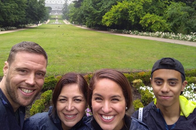 Madrid Retiro Park Electric Bike Tour (Small group, Semi Private) - Meeting at Calle de Santiago and getting set up right