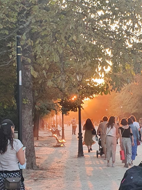 Madrid: Retiro Park Guided Tour with a Photographer - Gardens, Fountains, and Photo-Friendly Paths That Make People Photos Work