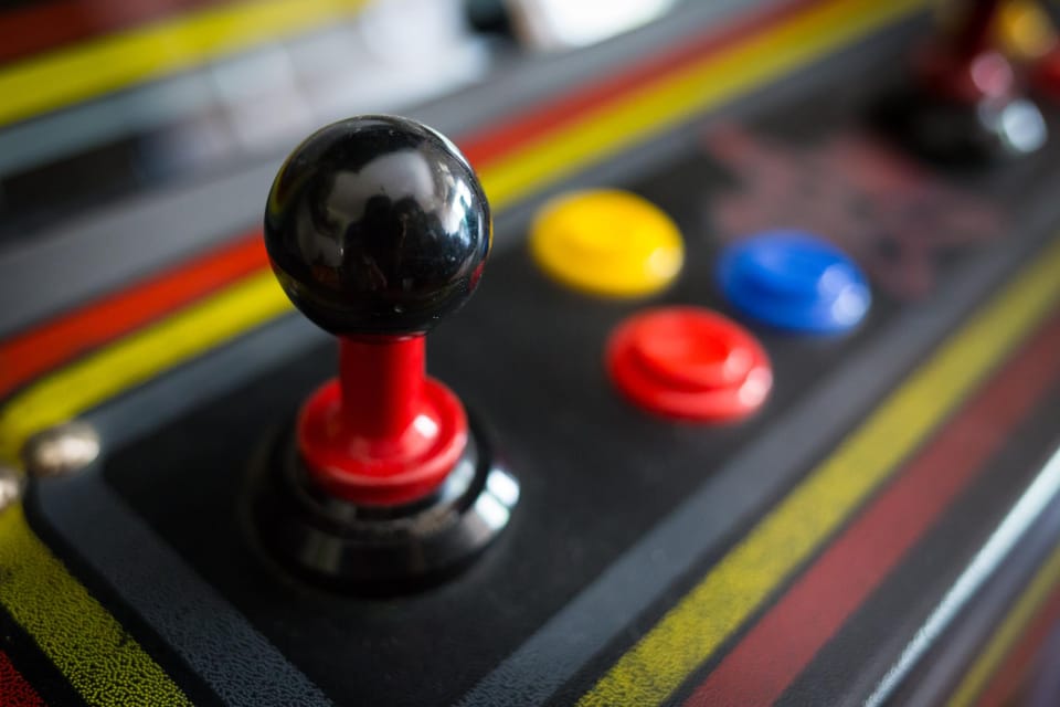 Madrid: Retro Escape Room "HEX Game" - Stepping into the HEX arcade story (what the game is actually like)