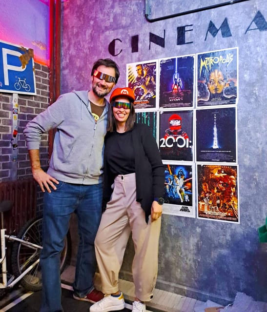 Madrid: Retro Escape Room "HEX Game" - Your hour in four parts: safety briefing, game drive, and back out again
