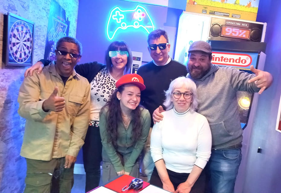 Madrid: Retro Escape Room "HEX Game" - The Madrid meeting point: Calle de Covarrubias, 22, and timing your intercom call
