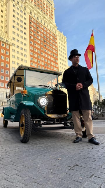 Madrid Retro Tour 120 min, old town, modern Madrid + surprise destination - Who should book this Retro Tour?