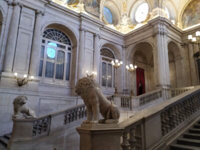 Madrid: Royal Palace Guided Shared Group Tour - How the skip-the-line works with headsets (and why it matters)