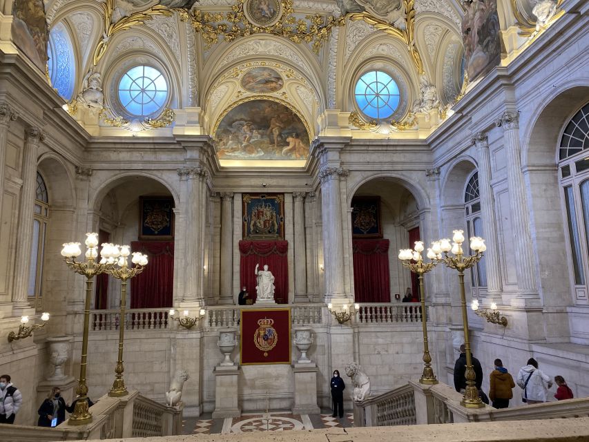 Madrid: Royal Palace Guided Tour Small Group or Private - Guides make or break it: the role of humor and real answers