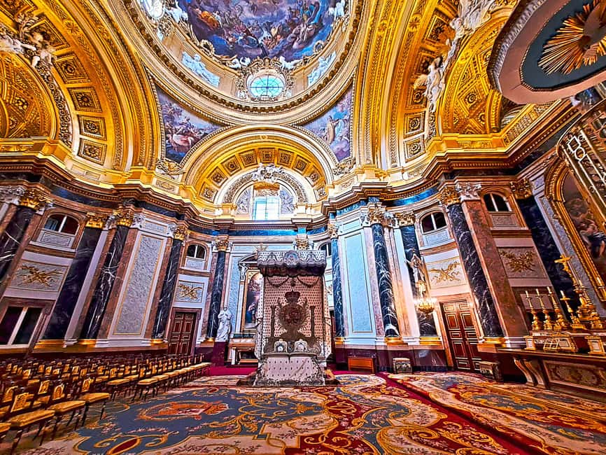 Madrid Royal Palace & Prado Museum + hotel pick-up & tickets - The Royal Armory: medieval and Renaissance armor