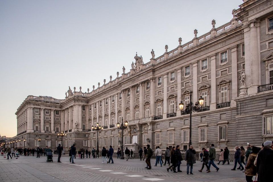 Madrid: Royal Palace Skip-the-Line Guided Tour - How the Old Town Walk Sets Up the Royal Palace