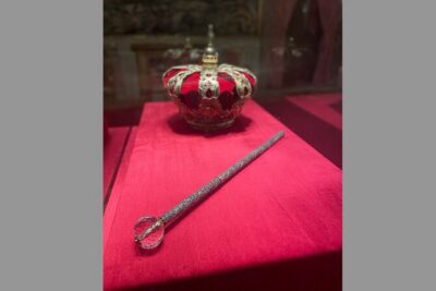 Madrid Royal Palace Tour - Semi private - What You’ll See: From 25 Rooms to 18th-Century Royal Life