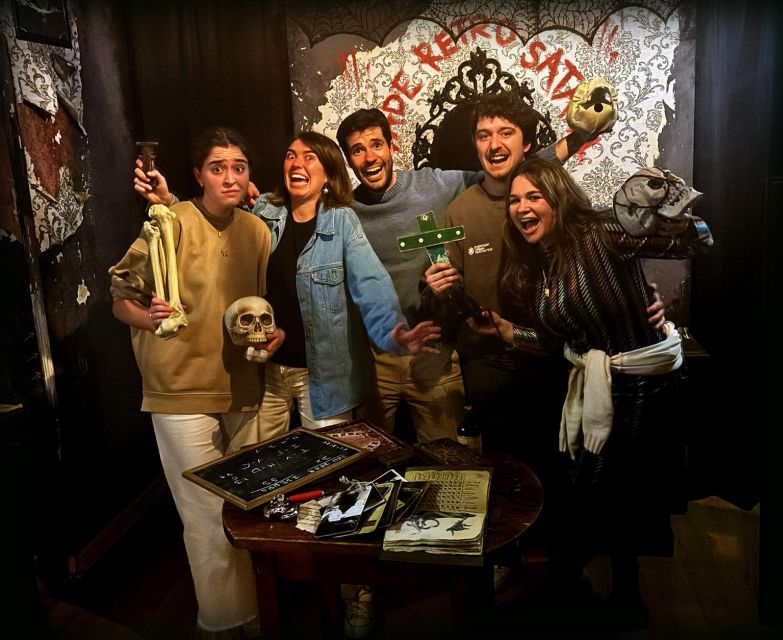 Madrid: Scary Escape Room "The Haunted Box" - Real-Time Game Master Monitoring (Yes, They’ll Help)