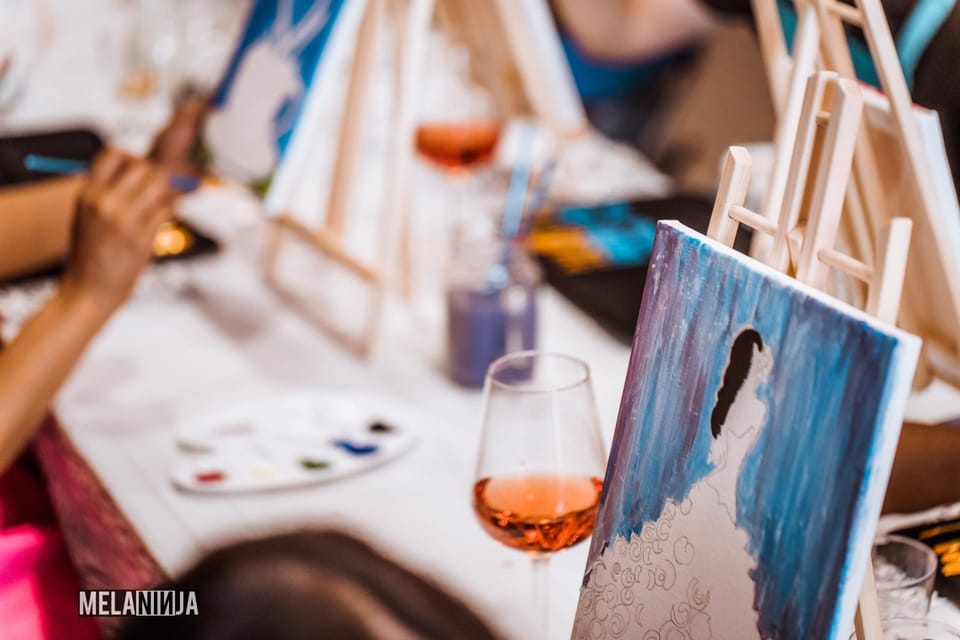 Madrid: Sip&Paint Workshop - A two-hour Sip&Paint evening that actually feels doable