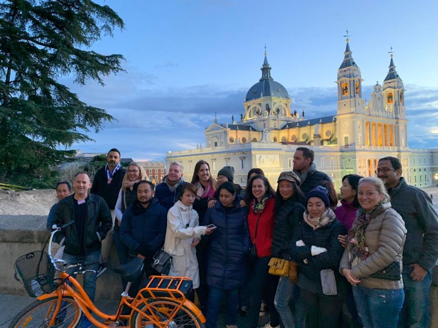 Madrid: Sunset and Night Lights Bike Tour - Key moments that make this tour worth it
