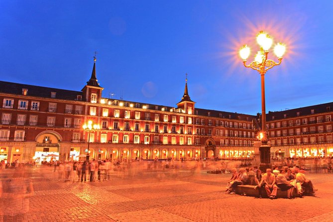Madrid Sunset Walking Tour with Optional Flamenco Show and Dinner - Plaza Mayor: Old Madrid, Km 0, and New Year’s Eve