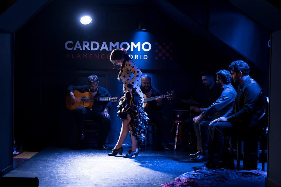 Madrid: Tablao Cardamomo Flamenco Show with 1 drink included - Key Things You’ll Notice at Cardamomo