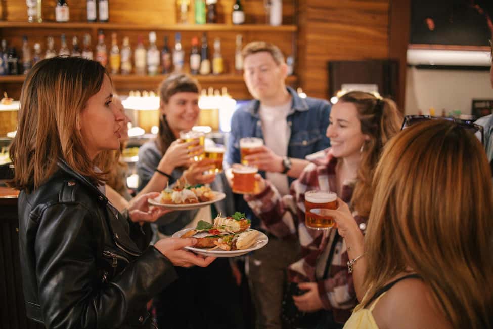 Madrid: Tapas Dinner Party Food Tour with Guide - La Latina tapas on foot: what the walk gets you