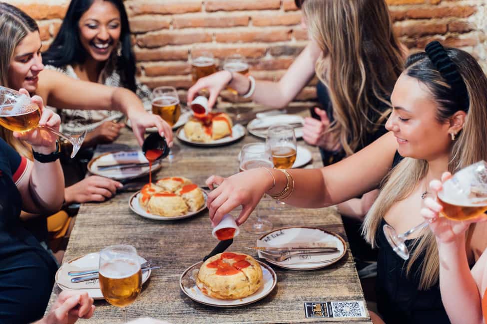 Madrid: Tapas Food Crawl with 6 Tapas and 4 Drinks - La Latina at Night: Why This Area Works for Tapas