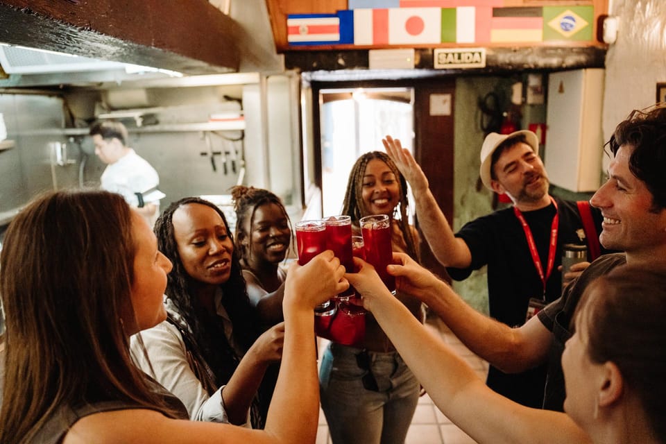 Madrid: Tapas, Taverns & History Tour - El Escarpín and Asturian cider: a stop with real craft