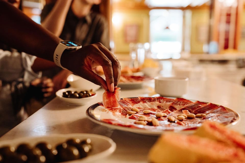 Madrid: Tapas, Taverns & History Tour - La Latina Express: if you want trendy wine culture