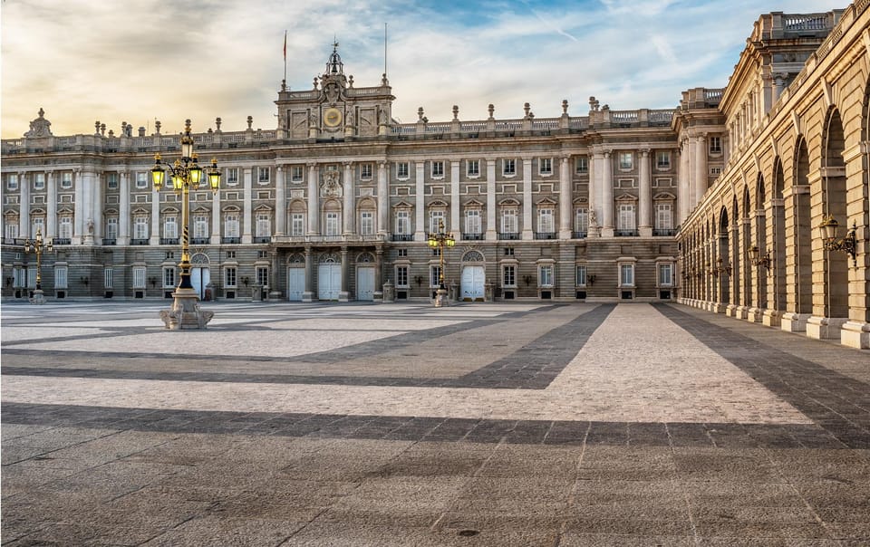 Madrid: The Royal Palace Skip-the-line Guided Tour - Entering Madrid’s Royal Palace Fast (and Not Stressing)