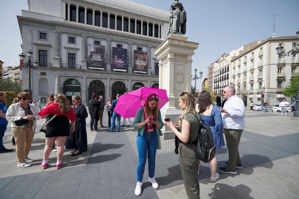 Madrid: The Royal Palace Skip-the-line Guided Tour - What you’ll notice with the guide: art, objects, and the court’s taste