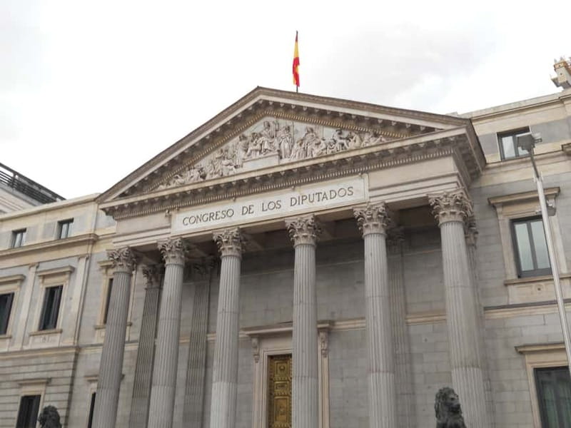 Madrid: Tour of the Historic City Center - Royal Palace area: Plaza de la Villa and the Palace of Councils