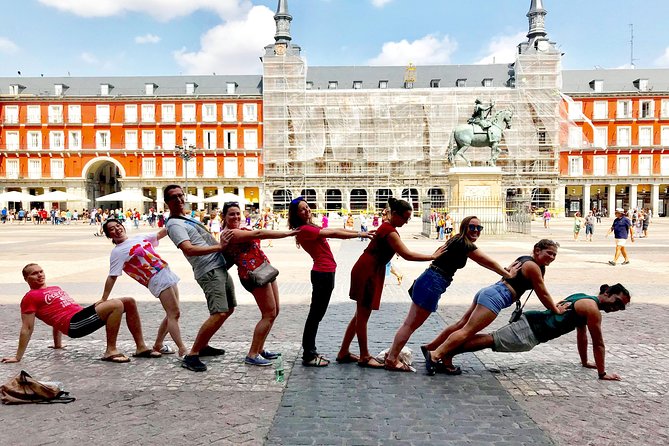 Madrid: Treasure Hunt Experience - Puerta del Sol Clues and the Monuments You Actually Remember