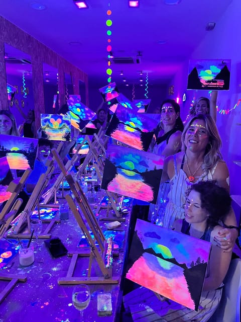 Madrid: Wine Gogh Glow Academy Paint and Sip Classes - The Acrylic Skills That Actually Show Up on Your Painting