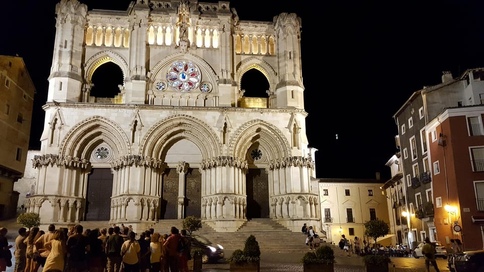 Madrid:Full Day Trip to Cuenca, Cathedral and Hanging Houses - From Madrid to Castilla-La Mancha: the bus ride you’ll actually use