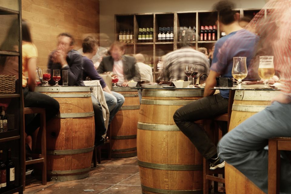 Madrid’s Walking Tour: A Food Tasting Journey - Plaza de la Villa: the old-town reset