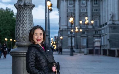 Memorable Photographic Tour of Madrid - Finding the start: the bear near the Metro entrance