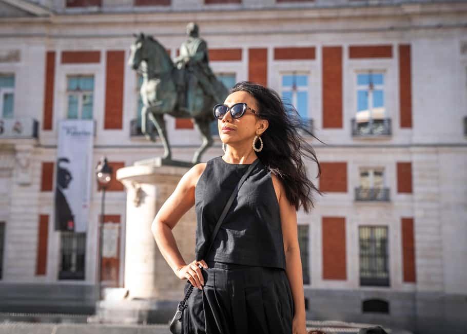 Memorable Photographic Tour of Madrid - Plaza Mayor: the landmarks that photograph like movie sets