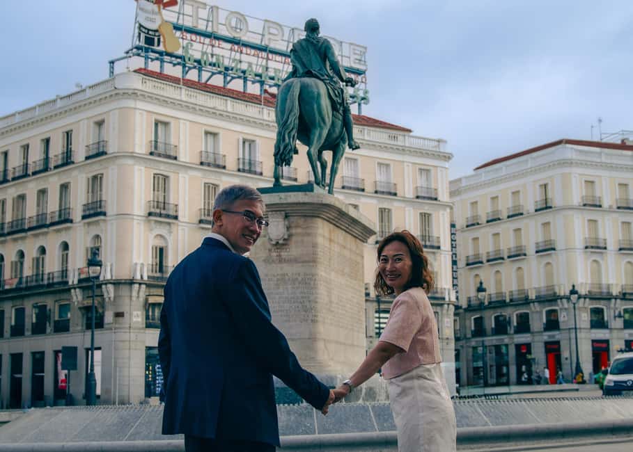 Memorable Photographic Tour of Madrid - How Belinda gets your photos: poses, speed, and flexibility
