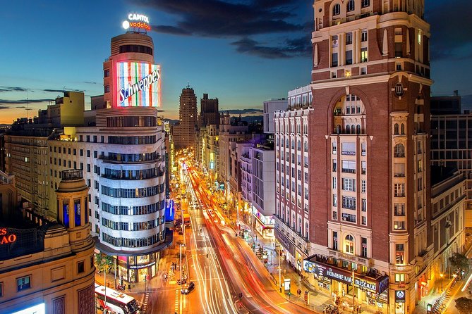 Nightlife Tour Drinks Tapas and Party Experience in Madrid - Stop 4: Calle de Augusto Figueroa and the party shift