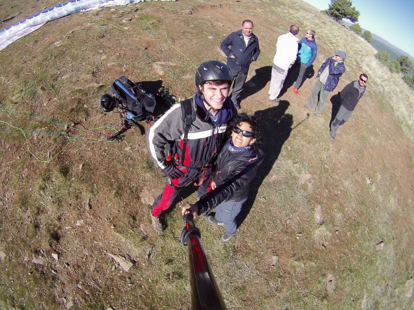 Paragliding Tandem Flight from Madrid - Tandem Paragliding from Madrid: The Real Hook
