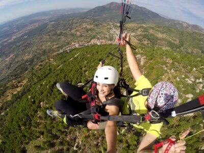Paragliding Tandem Flight from Madrid - Where You Start: Meeting at Avenida del Mediterráneo 28