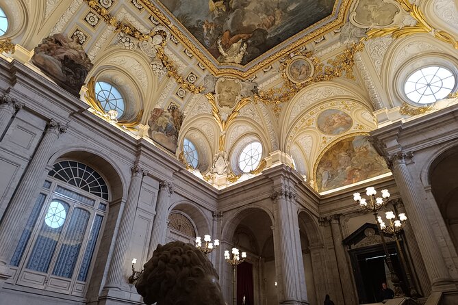 Prado Museum Skip The Line Guided Tour - Italian masters in a short route: Tiziano, Tintoretto, Raffaello