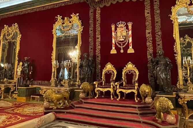 Premium Tour Royal Palace of Madrid : expert guide + no normal queue - Who this Royal Palace tour is best for