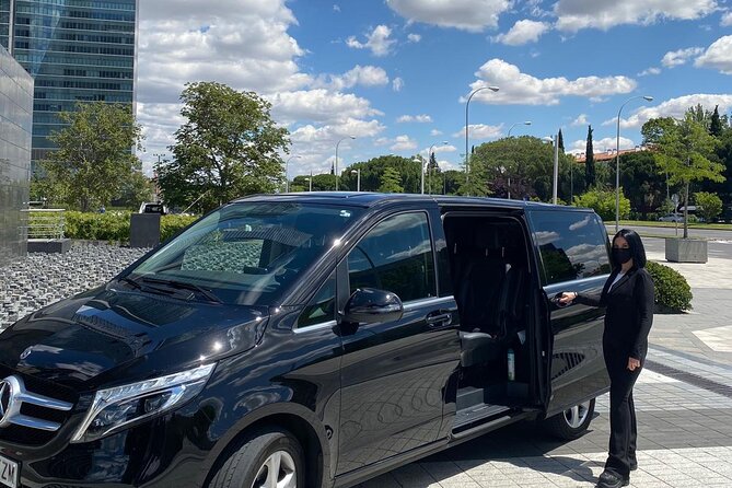Private Shuttle Transfer from City Centre to Airport - Key points at a glance