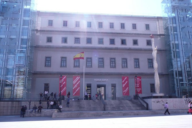 Private Tour in Reina Sofía Museum, Madrid - The pace: 1 hour 50 minutes to 2 hours 10