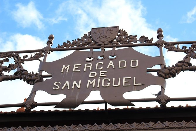 Private Tour: Madrid Walking Tour of Los Austrias - Plaza Mayor: your orientation point and the social heart