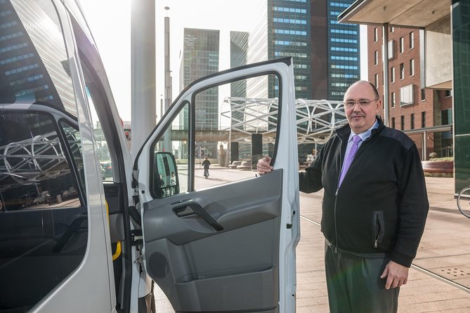 Private transfer departure from City Centre to Madrid Airport - Who should book this transfer (and who should not)
