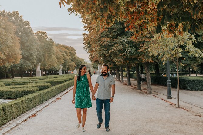 Private Vacation Photography Session with Photographer in Madrid - Who this Madrid photo session suits best