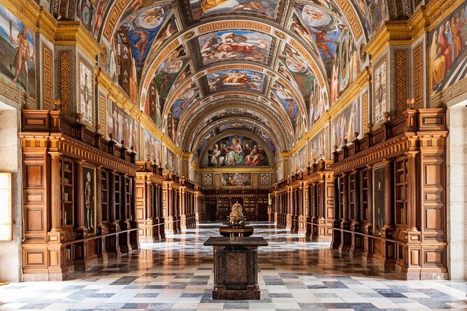 Private VIP visit El Escorial Palace, Monastery, Villa & Garden - Lonja del Monasterio: trade-house views over Guadarrama and Mount Abantos