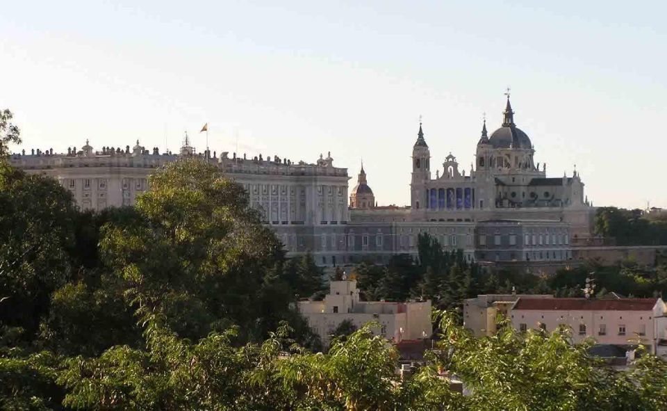 Private Visit to the Royal Palace and Walking Tour of Madrid - Key highlights at a glance