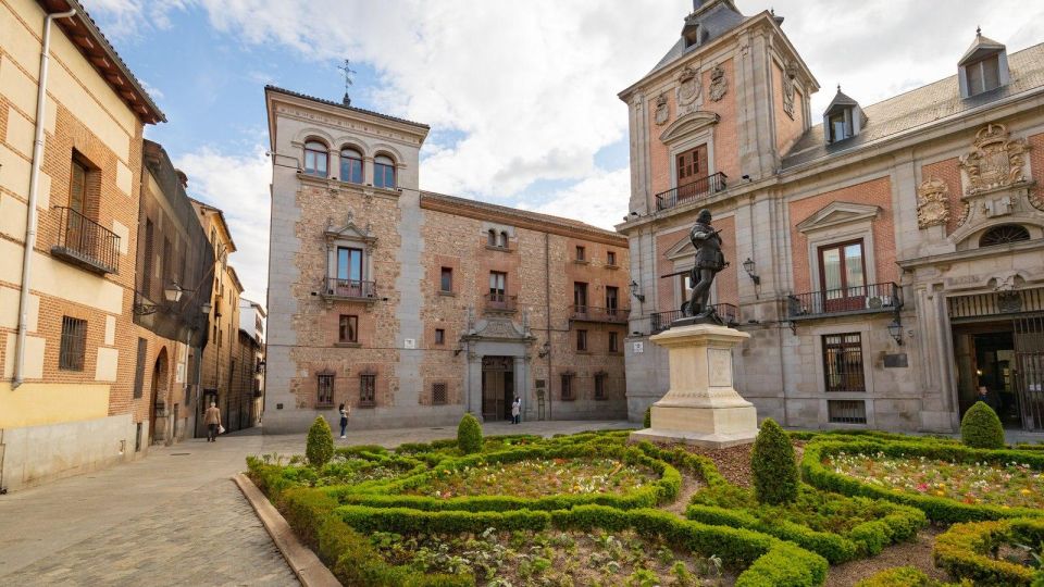 Private Visit to the Royal Palace and Walking Tour of Madrid - The VIP palace formula: hotel pickup and skip-the-line entry